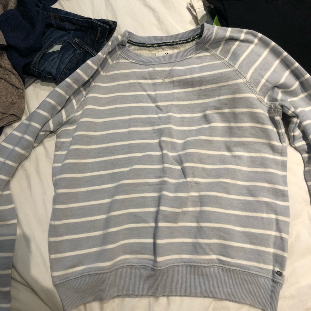 American eagle sweater